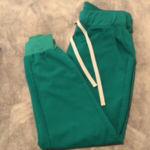 Green Figs Top Rafaela & Joggers set